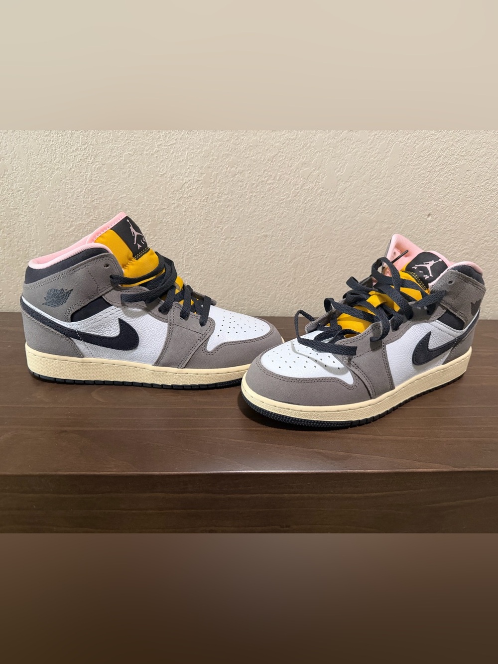 Jordan 1 Mid SE PS Sneakers 7Y